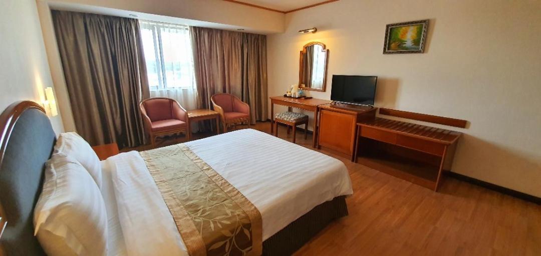Kemena Plaza Hotel Bintulu Kültér fotó