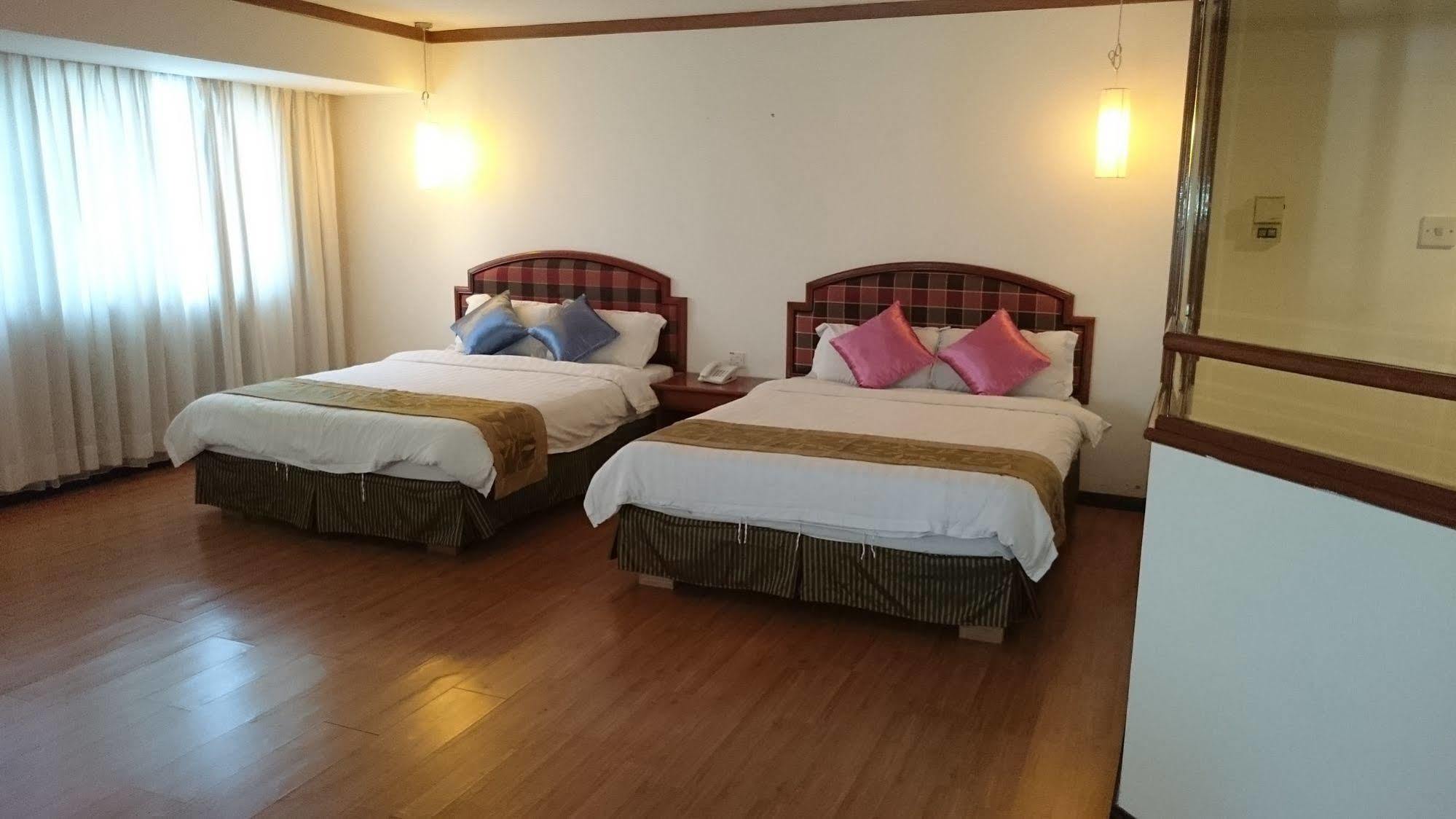 Kemena Plaza Hotel Bintulu Kültér fotó
